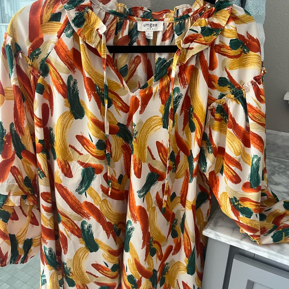 Umgee Women's Colorful Brushstroke Blouse